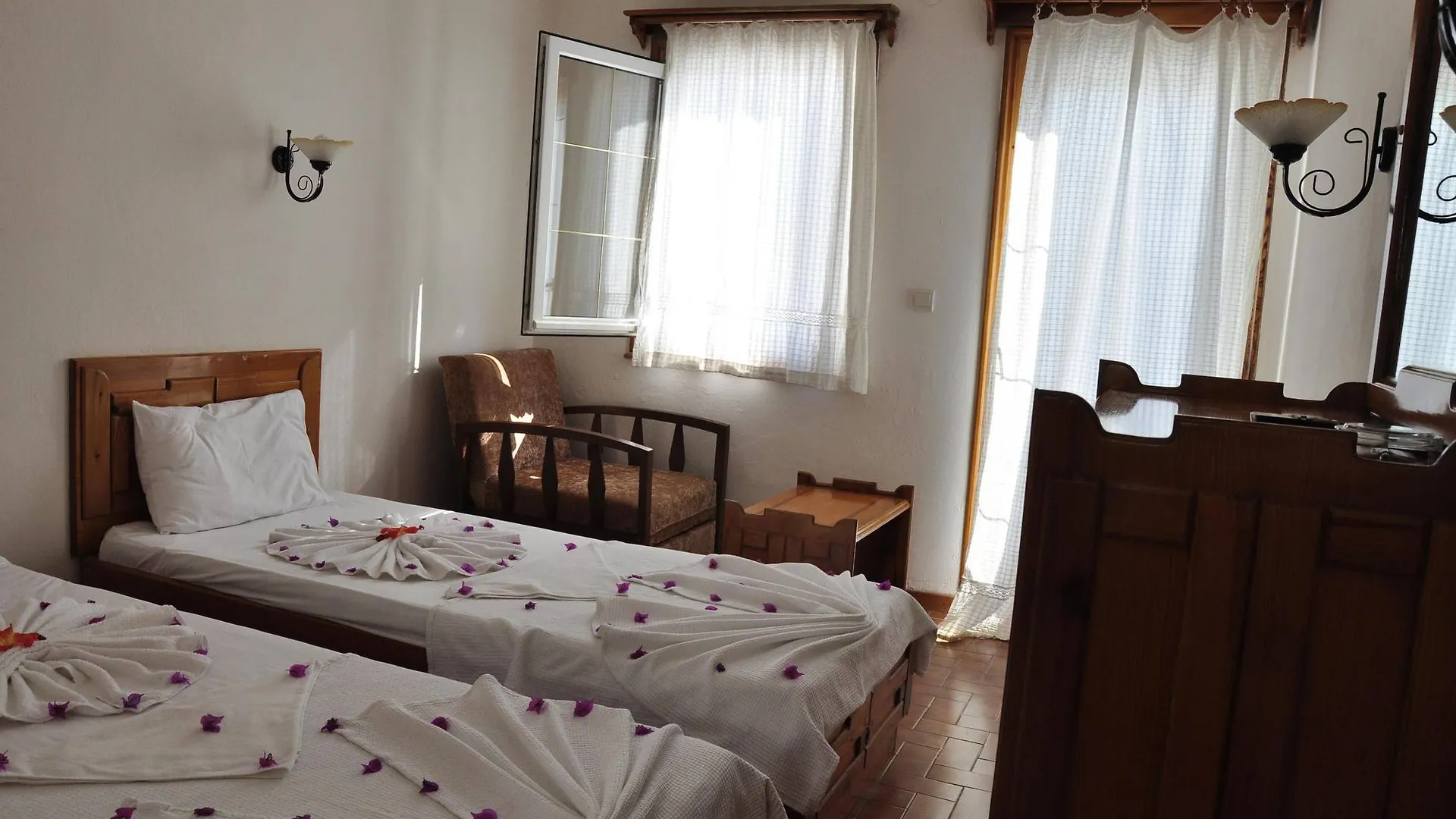 Nagi Beach Hotel Gumbet 3*,